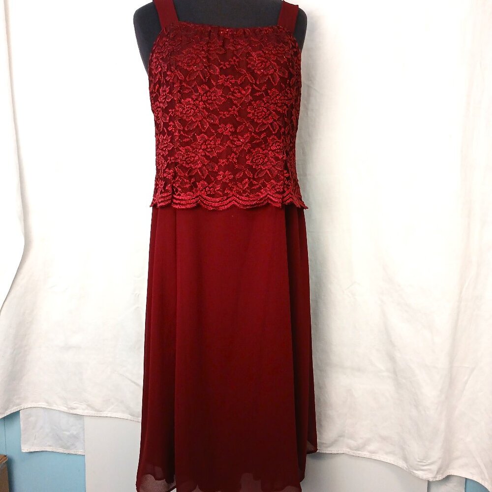 Burgundy dress with lace bodice in front